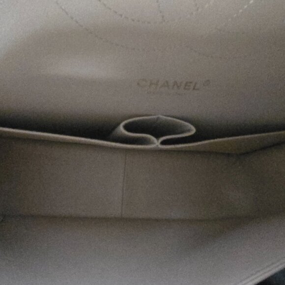 Chanel classic handbag - Picture 13 of 16